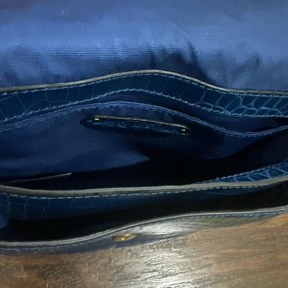 Banana Republic Blue & Gold Purse - Picture 8 of 15